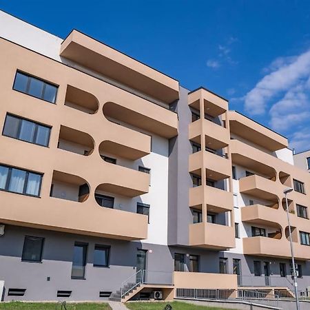 Comfort 15H Dunajska Streda Luaran gambar