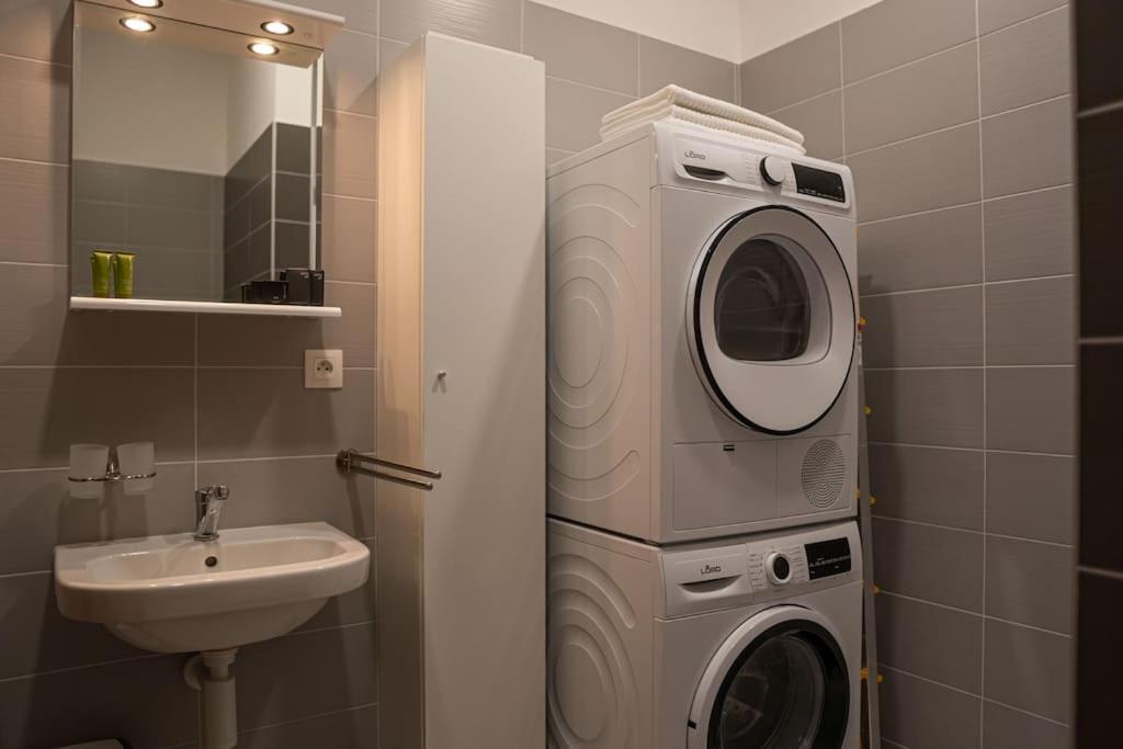 Comfort 15H Dunajska Streda Luaran gambar