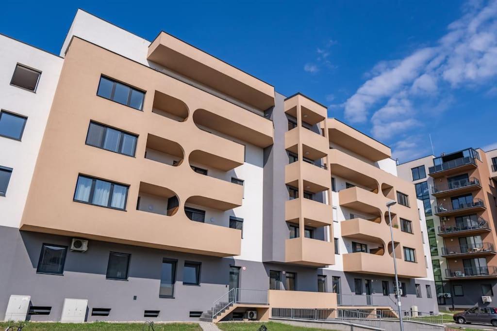 Comfort 15H Dunajska Streda Luaran gambar
